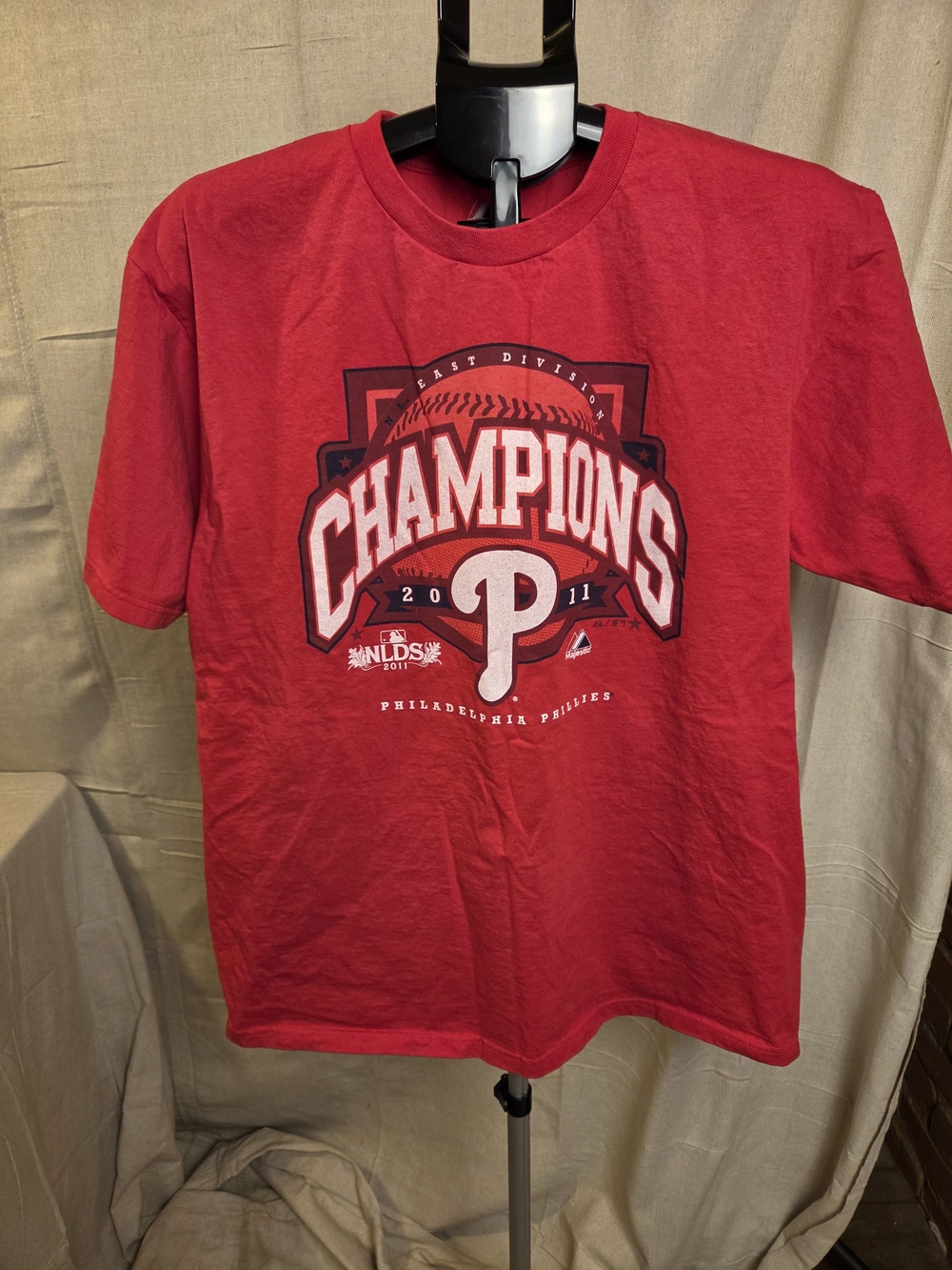 Majestic Philadelphia Phillies 2011 NLDS Champions T-Shirt Men's Large Red